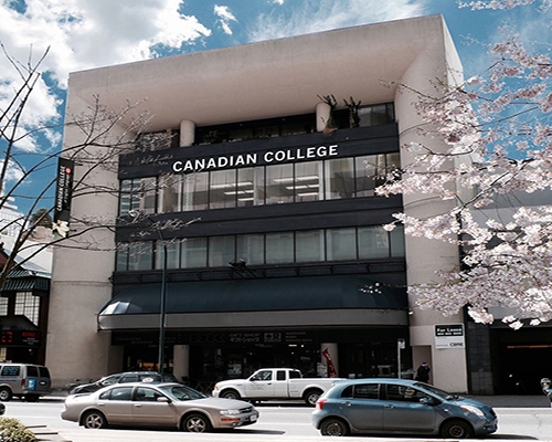 CANADIAN COLLEGE OF ENGLISH - Vancouver - Dil Okulu